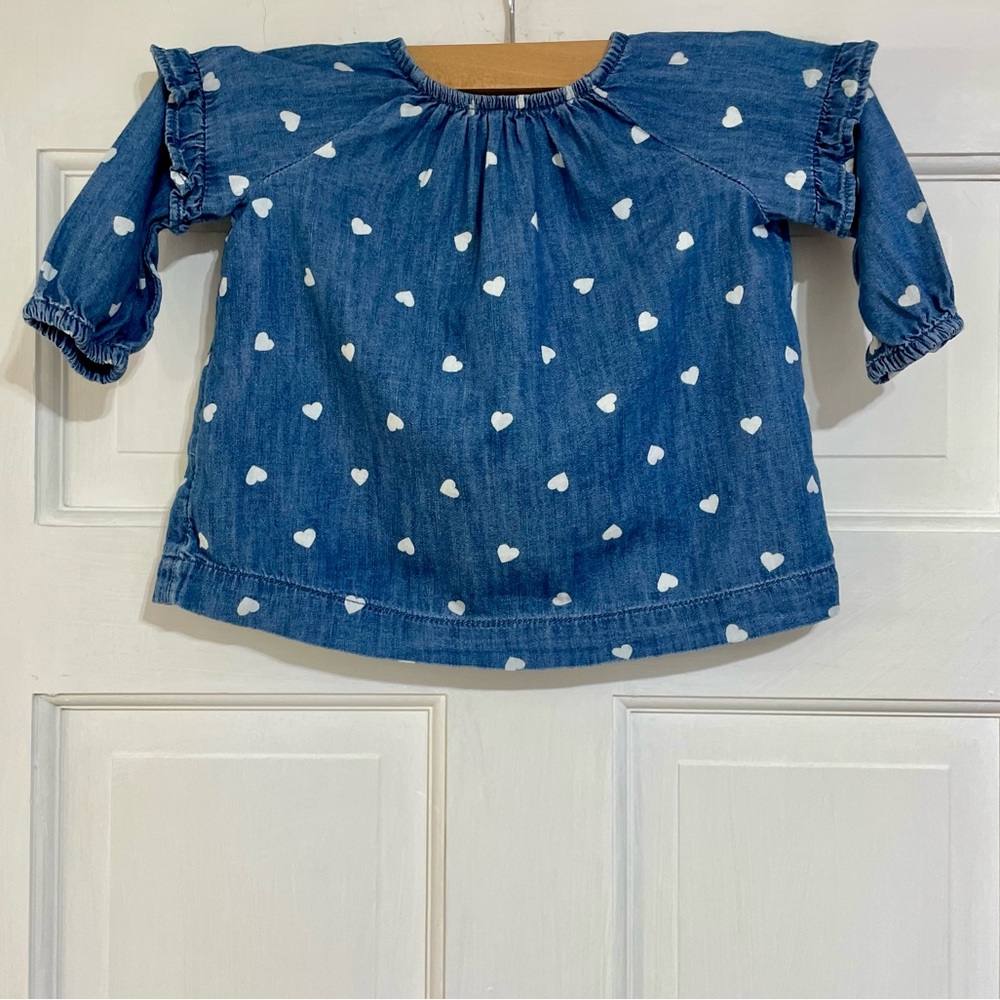 Gap Baby 3/6 mos denim shirt with hearts